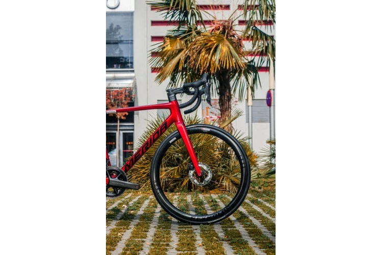 BICICLETA CARRETERA MERIDA SCULTURA 8000 2022 GRA-NEG 2 BICICLETA CARRETERA MERIDA SCULTURA 8000 2022 GRA-NEG - Imagen 2