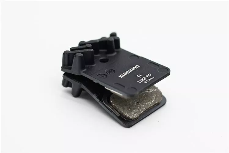 Shimano PASTILLAS FRENO RESINA L05A INCLUYE MUELLE 1 PCS 1 Shimano PASTILLAS FRENO RESINA L05A INCLUYE MUELLE 1 PCS