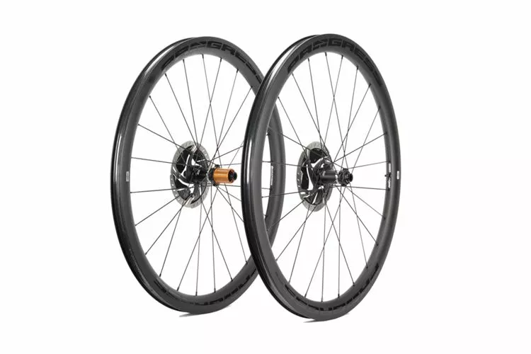 RUEDAS DE GRAVEL PROGRESS GR 40 2022 1 RUEDAS DE GRAVEL PROGRESS GR 40 2022